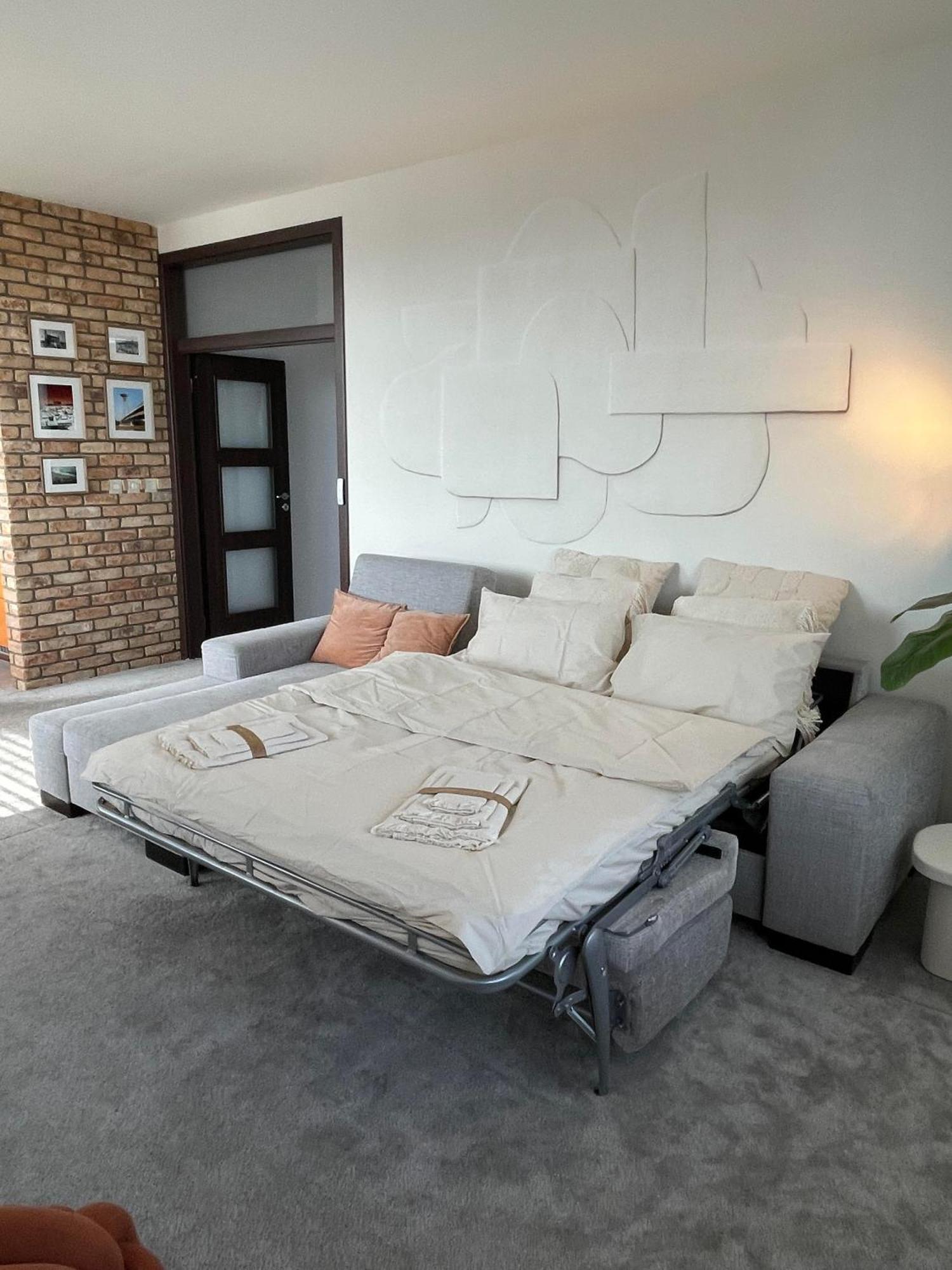Panorama View Design Apt In Old Town - Free Parking Bratislava Buitenkant foto