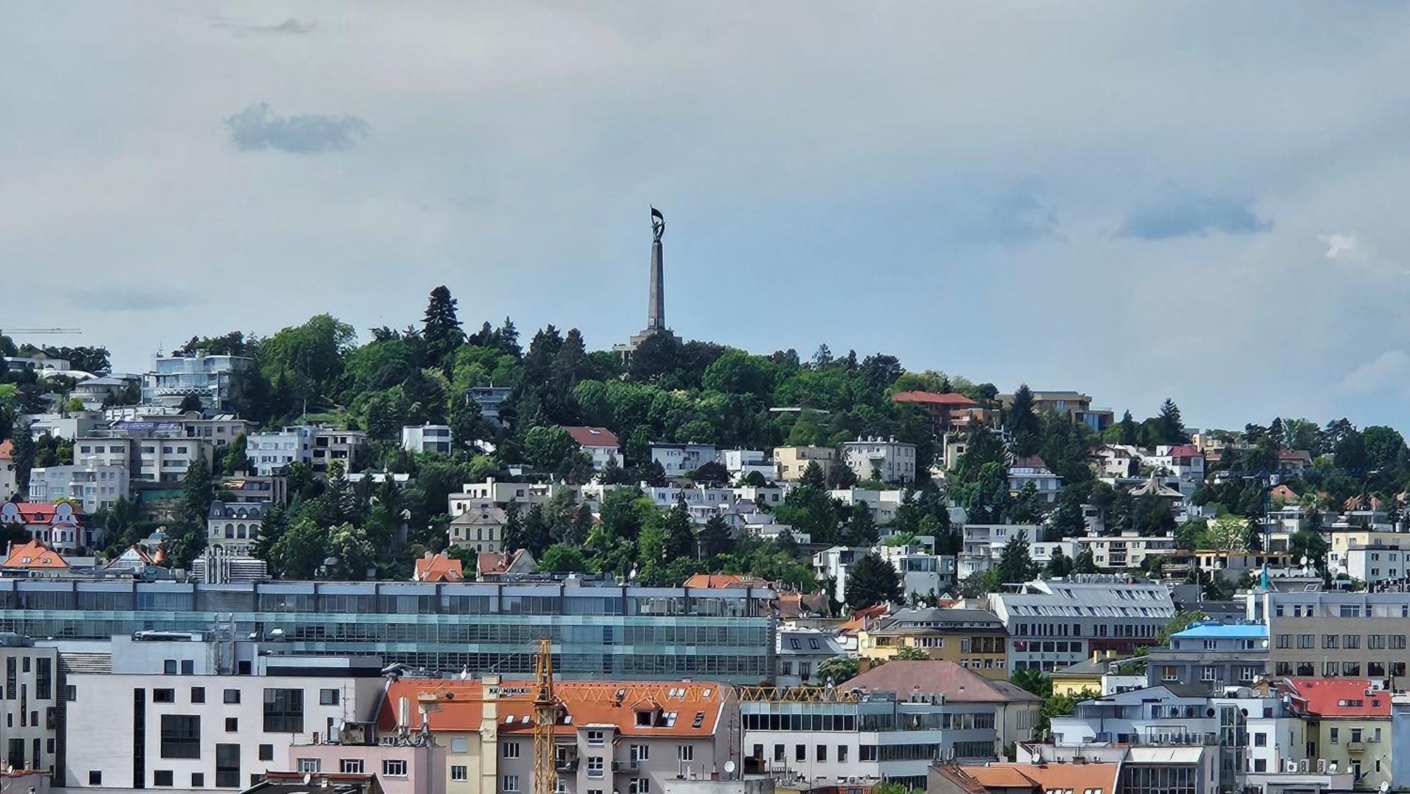 Panorama View Design Apt In Old Town - Free Parking Bratislava Buitenkant foto